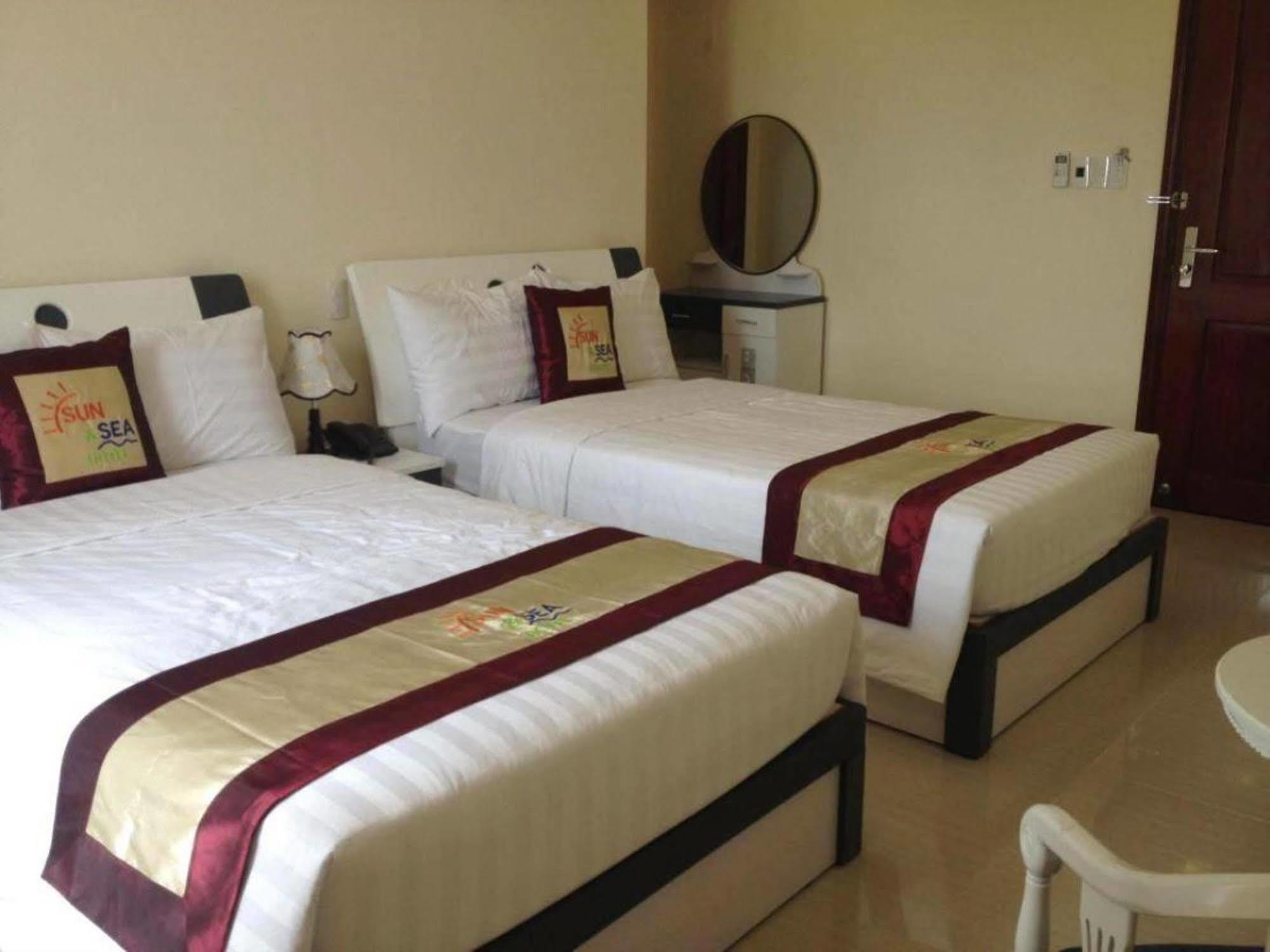 Sun & Sea Hotel Duong Dong Exterior foto